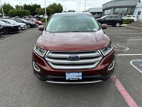 Used 2016 Ford Edge SEL w/ Equipment Group 201A AWD/4WD image 2
