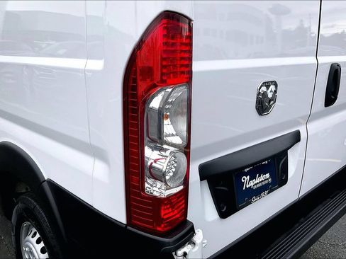 Used 2025 RAM ProMaster 2500 w/ Convenience Group FWD image 29
