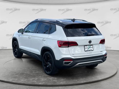 Used 2023 Volkswagen Taos SE AWD/4WD image 6