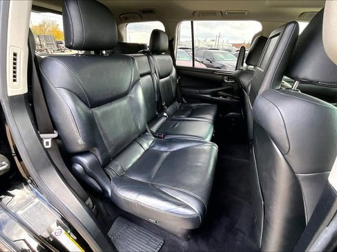 Used 2013 Lexus LX 570 4WD image 19