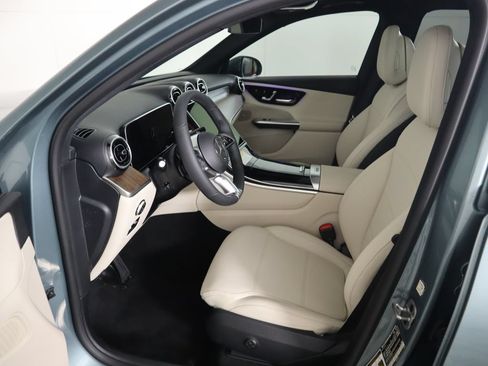 Used 2026 Mercedes-Benz GLC 300 image 21