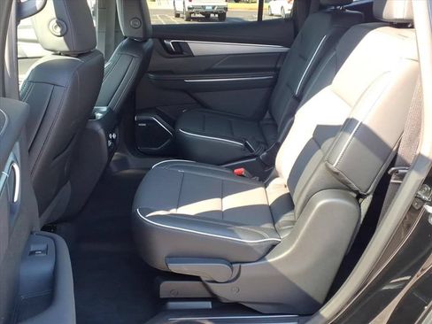 Used 2026 Buick Enclave Preferred FWD image 22