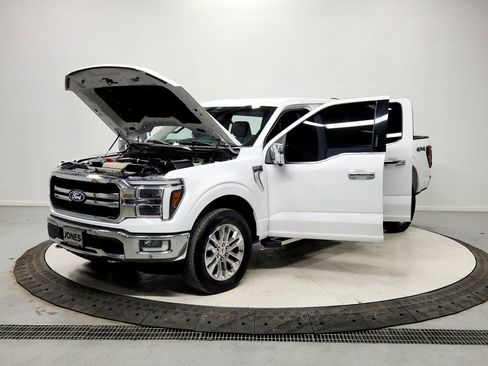 Used 2024 Ford F150 Lariat w/ Tow/Haul Package image 11