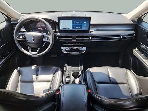 Used 2023 Lincoln Corsair AWD image 13