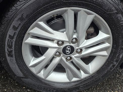 Used 2020 Hyundai Elantra SEL image 18