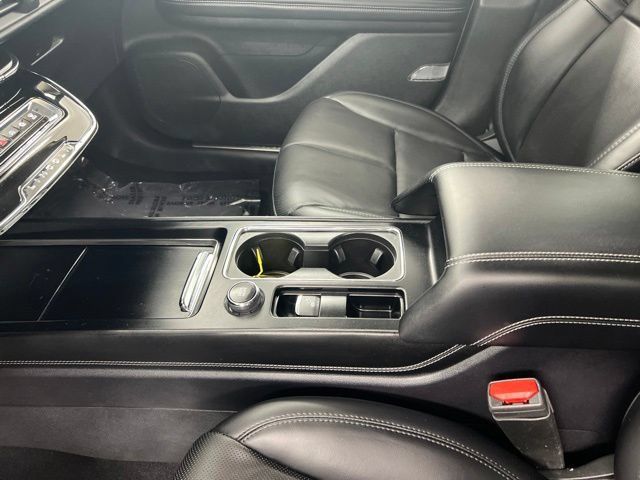 Used 2023 Lincoln Corsair AWD w/ Equipment Group 101A image 15