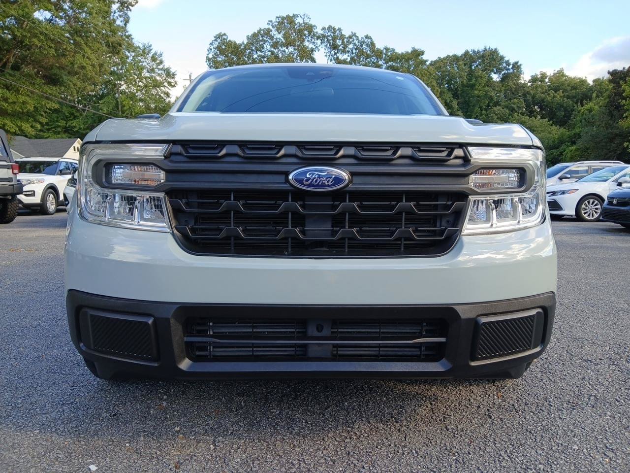 Used 2022 Ford Maverick XL FWD image 3