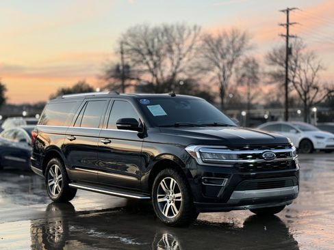 Used 2023 Ford Expedition Max Limited image 1