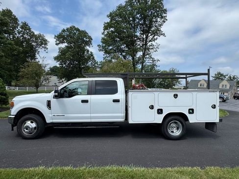Used 2022 Ford F350 XL w/ Power Equipment Group AWD/4WD image 2