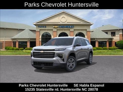 New 2026 Chevrolet Traverse LT w/ Driver Confidence Package FWD image 1