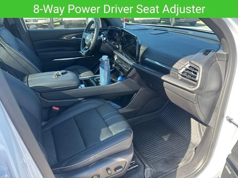 Used 2026 Chevrolet Traverse High Country AWD/4WD image 14