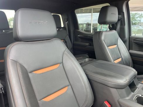 Used 2024 GMC Sierra 1500 AT4 w/ Technology Package AWD/4WD image 16