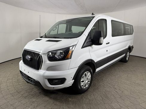 Used 2024 Ford Transit 350 XLT RWD image 3