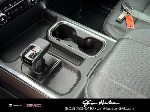Used 2023 GMC Sierra 1500 SLT AWD/4WD image 33