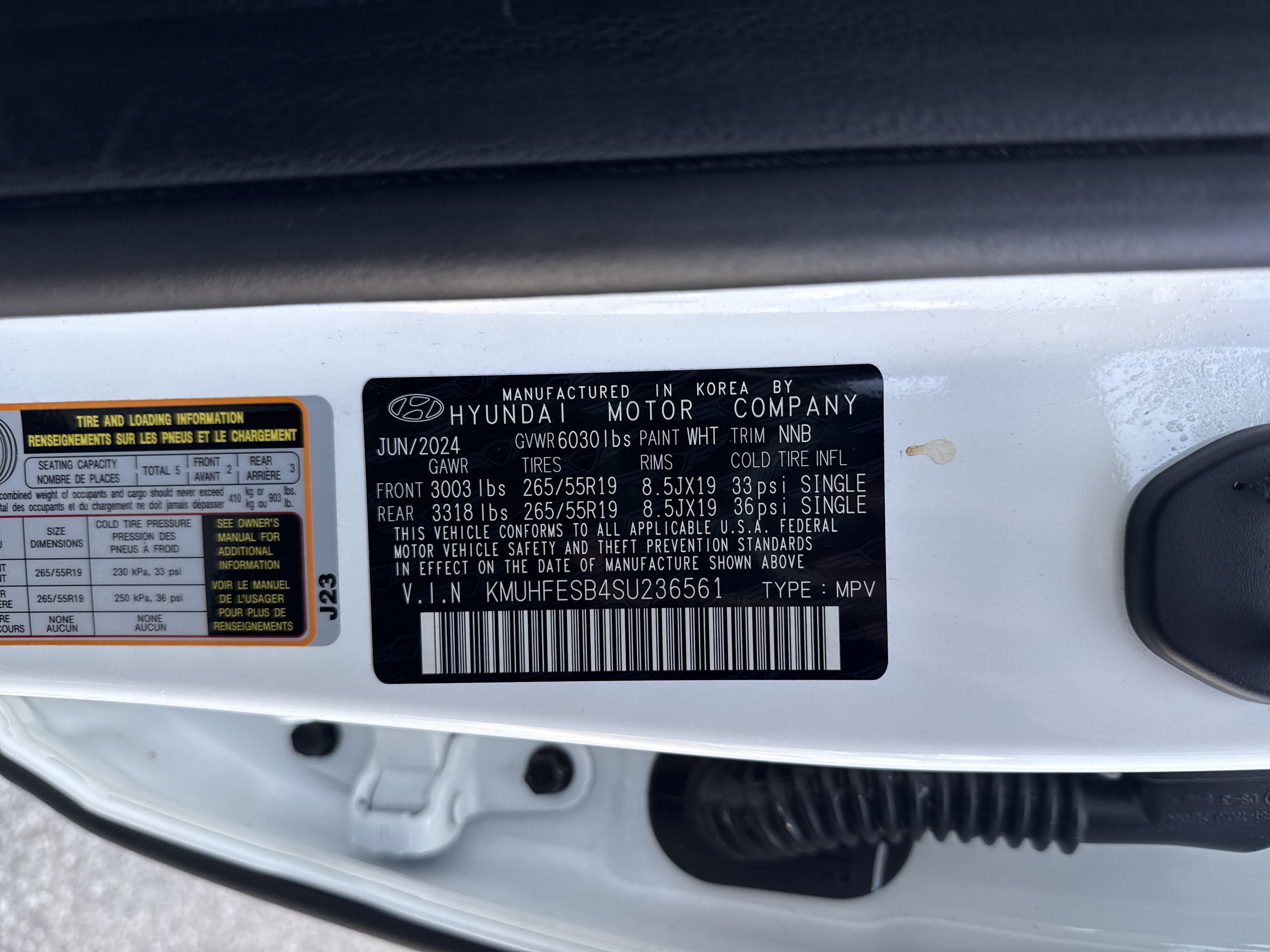 Used 2025 Genesis GV80 2.5T Standard AWD/4WD image 33