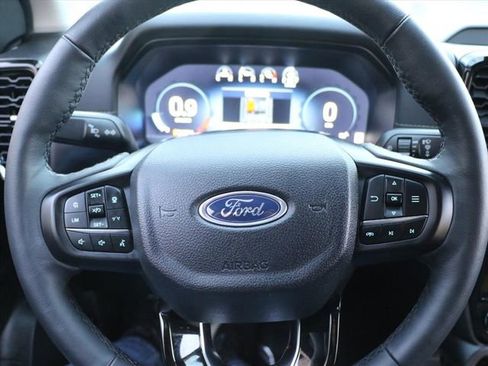 Used 2024 Ford Ranger Lariat w/ FX4 Off-Road Package image 26