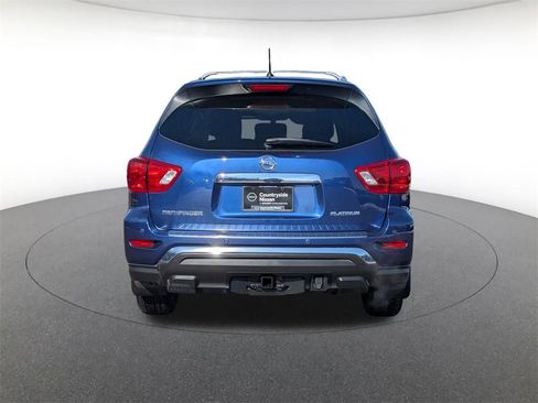 Used 2017 Nissan Pathfinder Platinum w/ Family Entertainment Package image 6