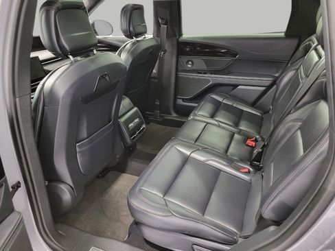Used 2025 Lincoln Nautilus Premier w/ Equipment Group 102A AWD/4WD image 22