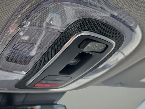 New 2026 Hyundai Elantra Limited FWD image 27