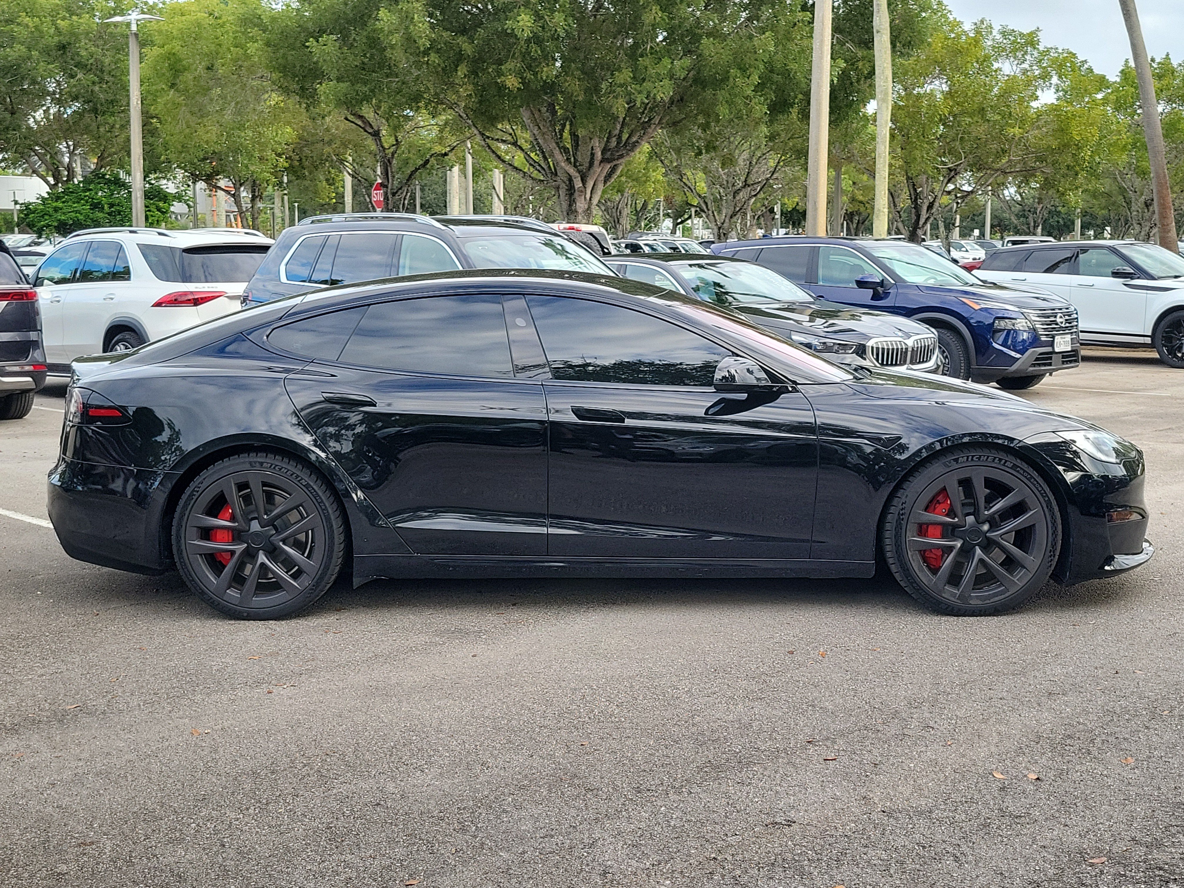 Used 2023 Tesla Model S Plaid AWD/4WD image 2