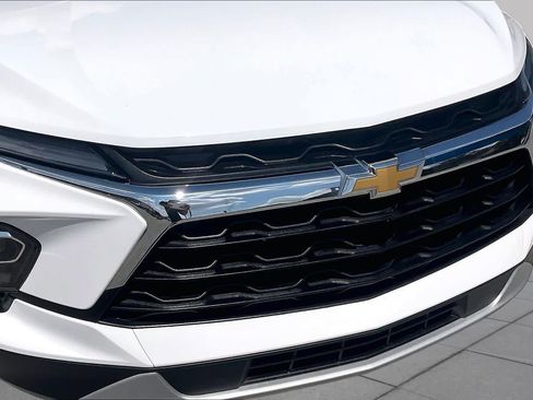 Used 2024 Chevrolet Blazer LT w/ Convenience Package FWD image 30