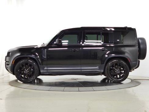 Used 2023 Land Rover Defender 110 S AWD/4WD image 2