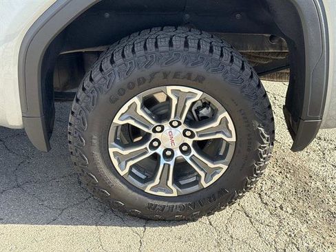 Used 2025 GMC Sierra 1500 Pro w/ Pro Value Package image 28