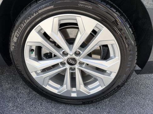 Used 2022 Audi A4 2.0T allroad Premium Plus AWD/4WD image 31
