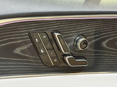 Certified 2024 Cadillac Lyriq Luxury RWD image 24