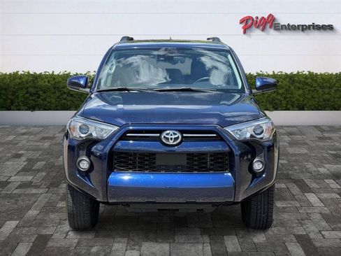 Used 2022 Toyota 4Runner SR5 RWD image 5