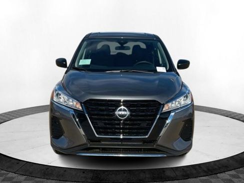 Used 2025 Nissan Kicks Play S image 8