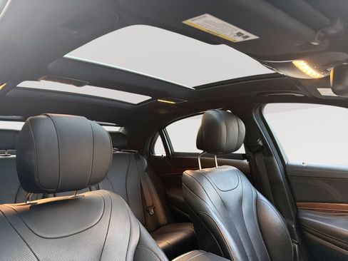 Used 2015 Mercedes-Benz S 550 Sedan image 16