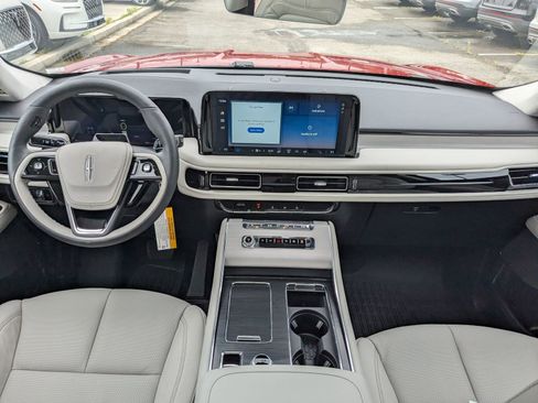 New 2025 Lincoln Aviator Reserve image 17