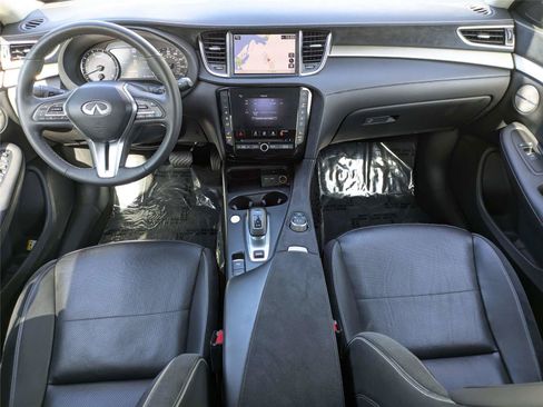 Used 2023 INFINITI QX50 Sensory w/ Accent Package FWD image 18