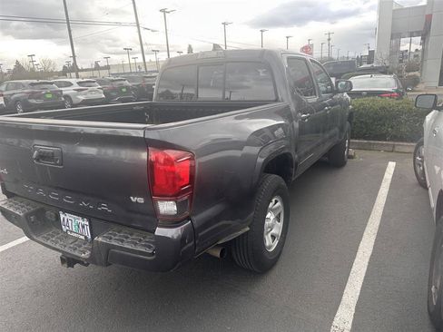 Used 2020 Toyota Tacoma SR image 6
