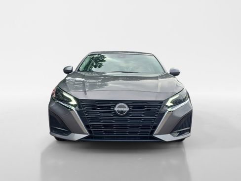Used 2023 Nissan Altima 2.5 SV image 8