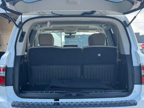 Used 2024 Nissan Armada Platinum w/ Captain's Chairs Package image 33
