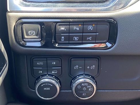 Certified 2026 GMC Yukon Denali w/ Sun & Power Step Package image 26