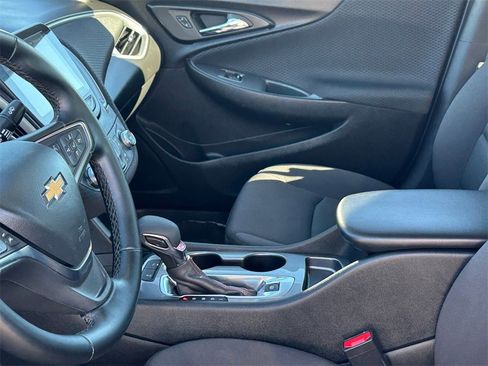 Certified 2025 Chevrolet Malibu RS image 10