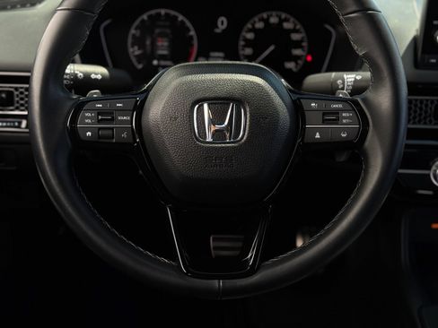 Used 2023 Honda Civic Sport image 17