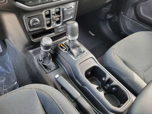 New 2026 Jeep Gladiator Sport image 13