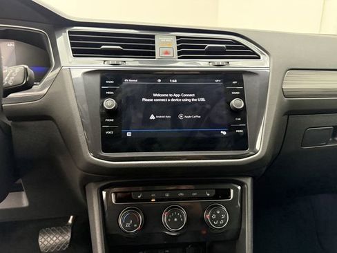Used 2024 Volkswagen Tiguan Wolfsburg Edition image 18