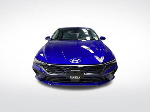 New 2026 Hyundai Elantra Limited image 12