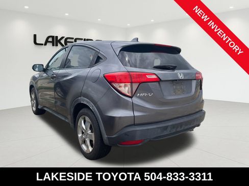 Used 2016 Honda HR-V EX image 2