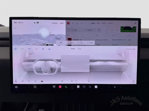 Used 2024 Tesla Cybertruck AWD Crew Cab image 21