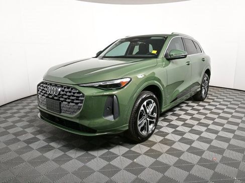 New 2025 Audi Q5 Premium Plus image 33