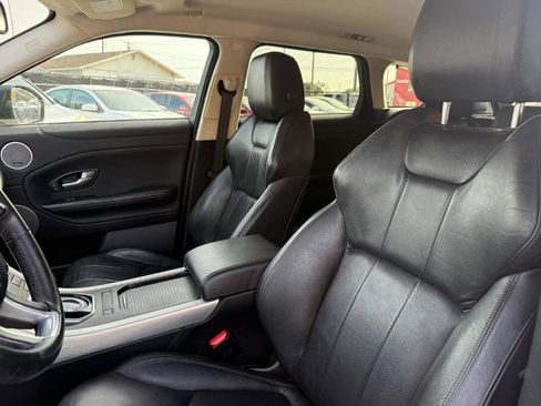 Used 2016 Land Rover Range Rover Evoque SE image 10