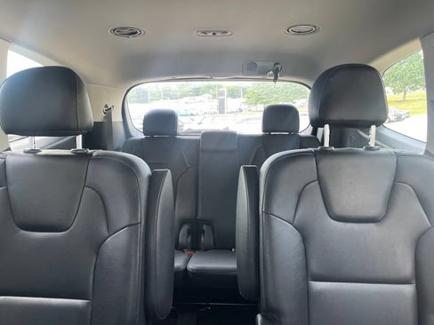 Certified 2022 Kia Telluride S AWD/4WD image 12