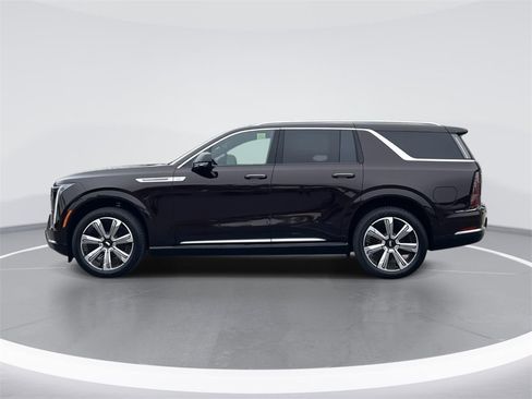 New 2026 Cadillac Escalade IQL Luxury image 6