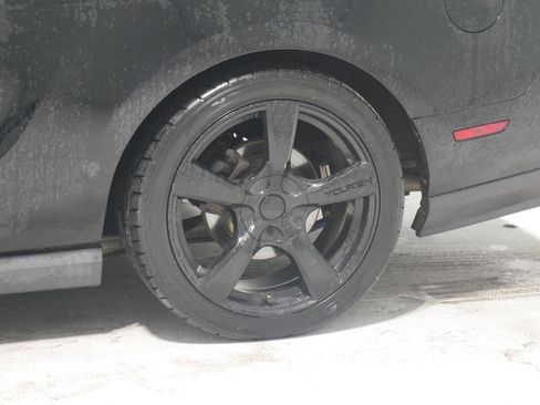 Used 2012 Ford Mustang GT Premium w/ Brembo Brake Pkg image 22